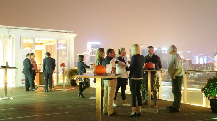 <p>October Rooftop Aussie Drinks Banyan Tree on the Bund 2017</p>